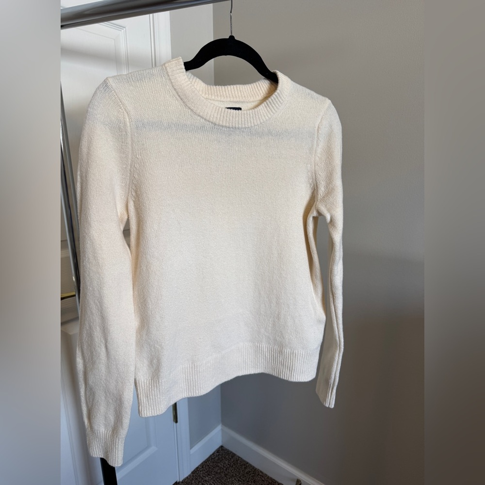 Gap Crewneck Cream Women's Sweater